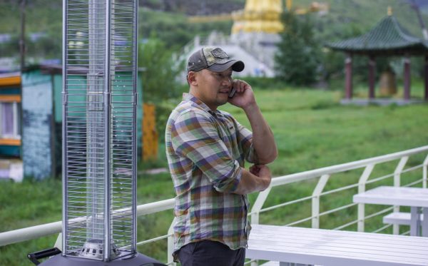 “Жем Драфт” үйлдвэр Шинэ шар айрагны сурталчилгаандаа жүжигчин Амарааг тоглуулжээ