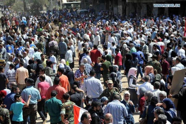Сирийн олон мянган иргэн төрөлх хотдоо эргэн иржээ